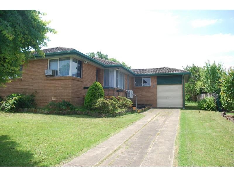 86 Yalwal Road, West Nowra NSW 2541