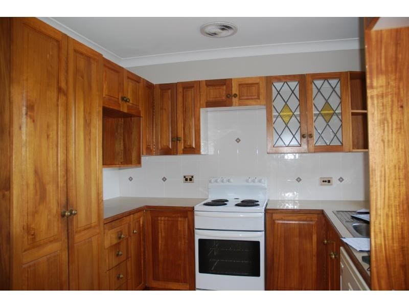86 Yalwal Road, West Nowra NSW 2541