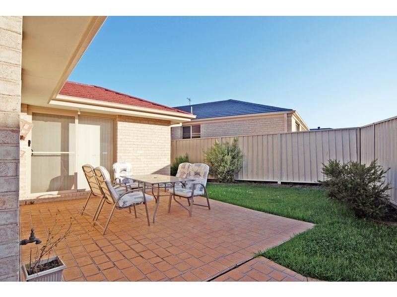 15 Blue Bell Way, Worrigee NSW 2540