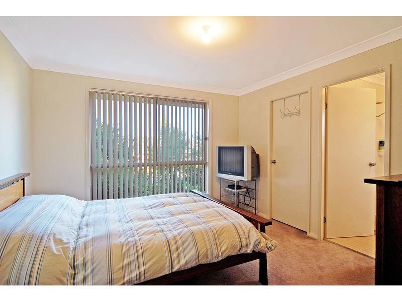 15 Blue Bell Way, Worrigee NSW 2540