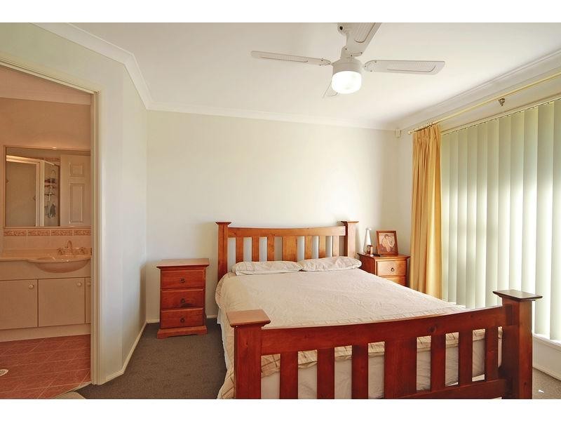 3 Kardella Avenue, Nowra NSW 2541