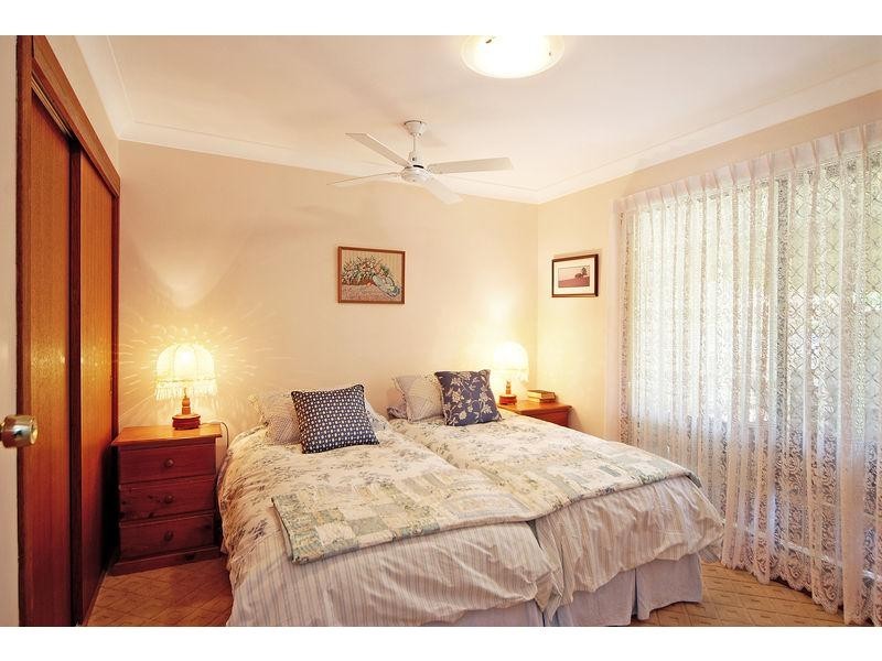 5 Shanklin Close, Bomaderry NSW 2541