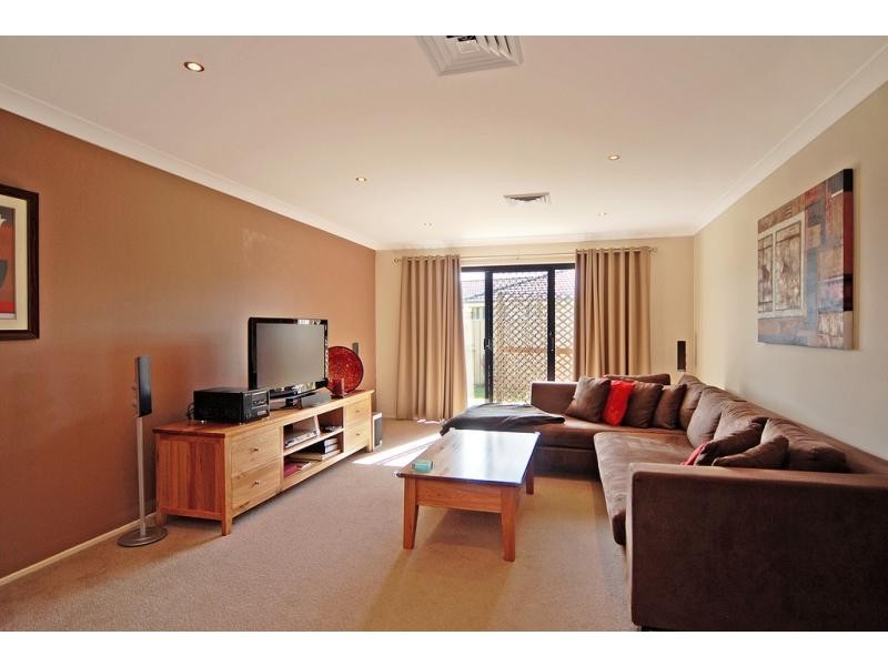 13 Lacebark Grove, Worrigee NSW 2540