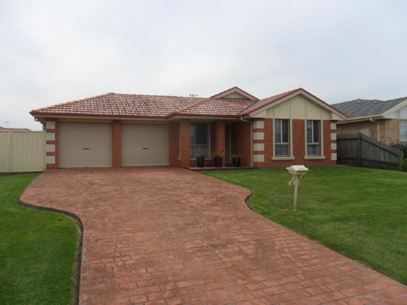 6 Eucalyptus Avenue, Worrigee NSW 2540
