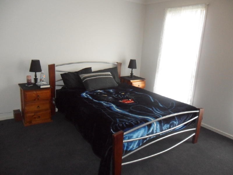 6 Eucalyptus Avenue, Worrigee NSW 2540