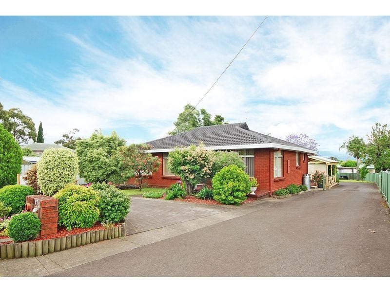 171 Cambewarra Road, Bomaderry NSW 2541