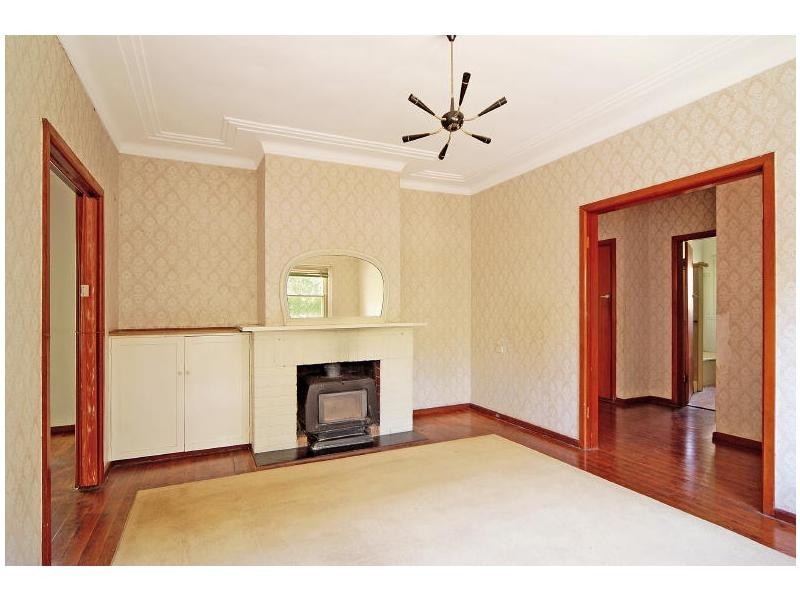 102 Shoalhaven Street, Nowra NSW 2541