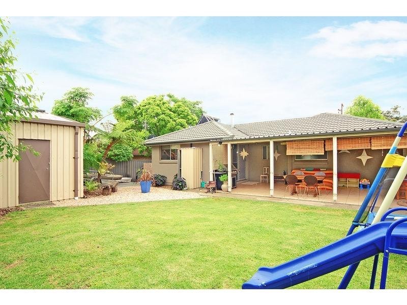 3 Rendal Avenue, North Nowra NSW 2541