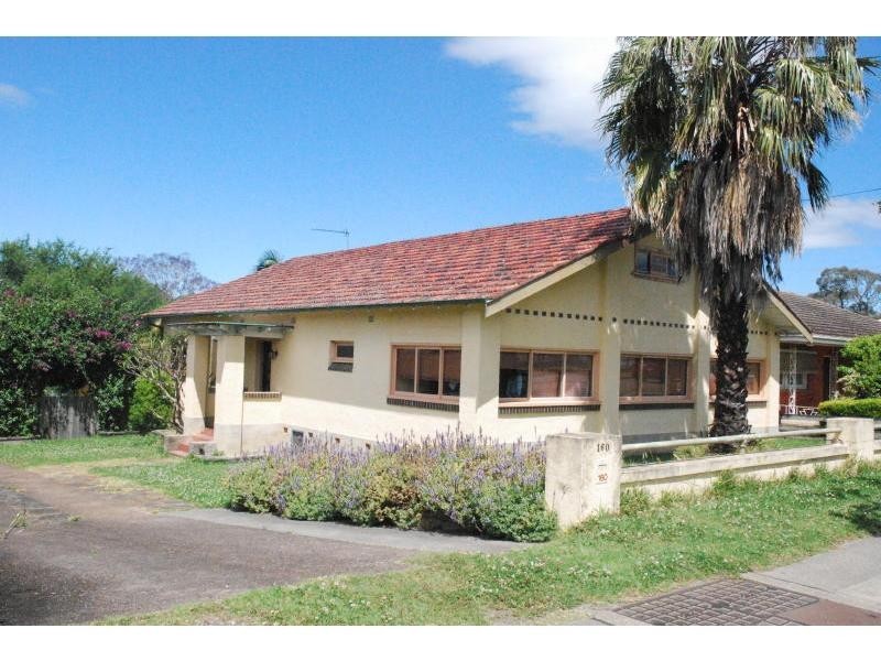 160 Kinghorne Street, Nowra NSW 2541