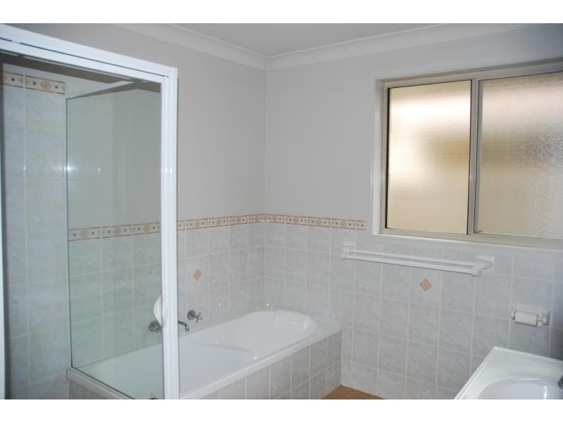 Villa 3/35 Sophia Road, Worrigee NSW 2540