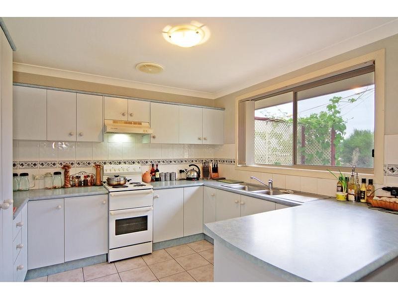 4 Basil Street, Worrigee NSW 2540