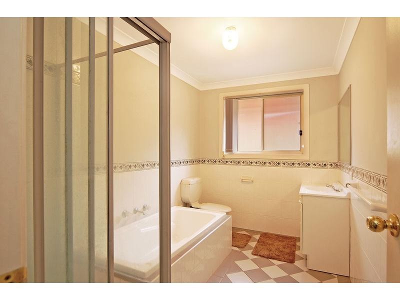 4 Basil Street, Worrigee NSW 2540