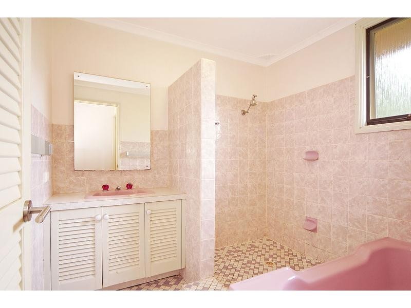 5 Kahlua Crescent, Bomaderry NSW 2541