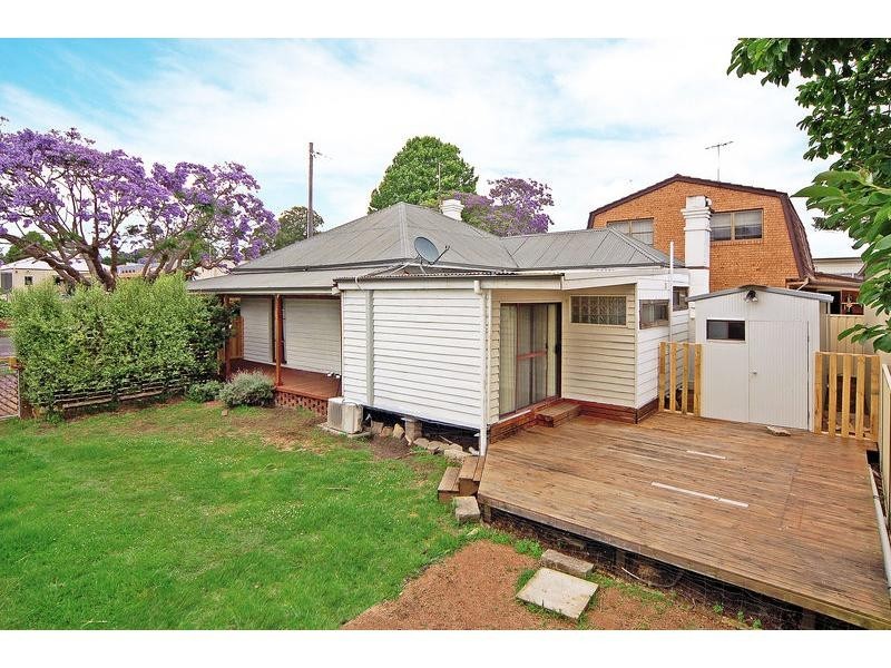 39 Junction Street, Nowra NSW 2541