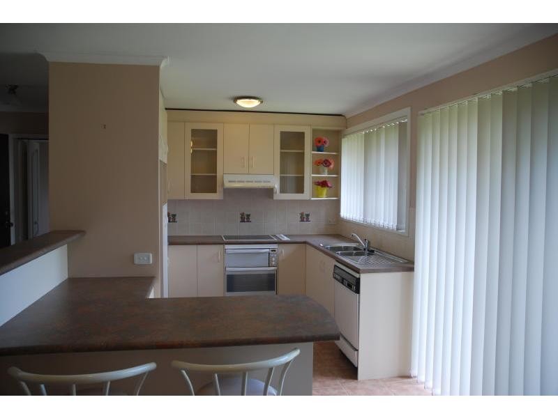 6 Golden Cane Avenue, North Nowra NSW 2541