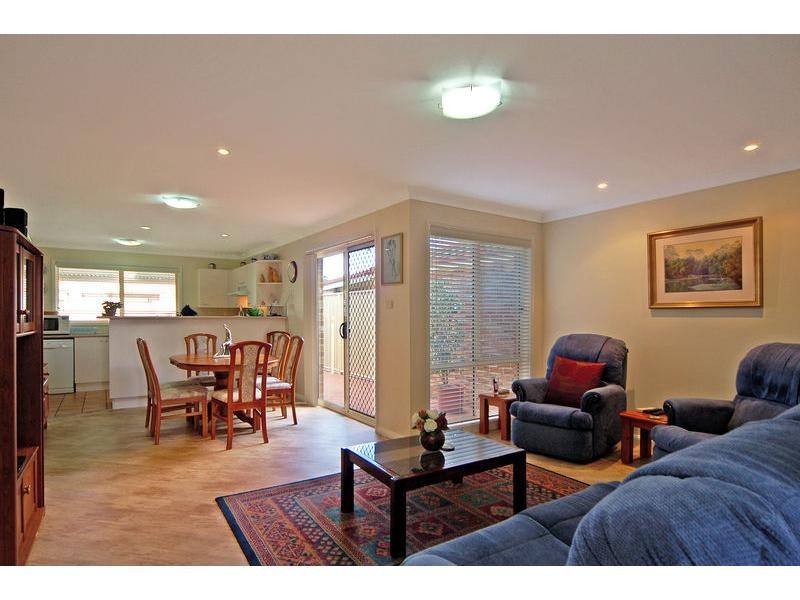55 Jasmine Drive, Bomaderry NSW 2541