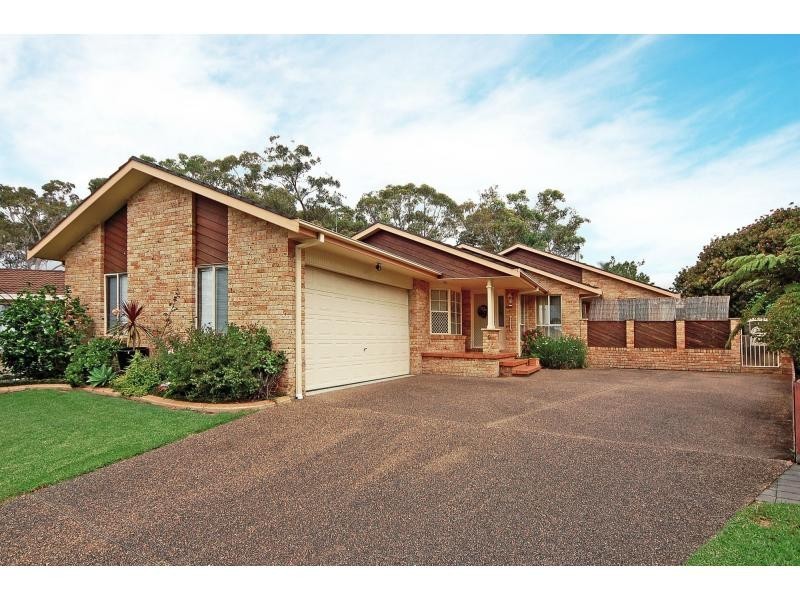 6 Crosby Place, Bomaderry NSW 2541