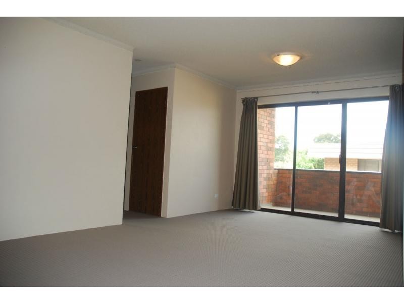 Unit 6/4 Shorland Place, Nowra NSW 2541