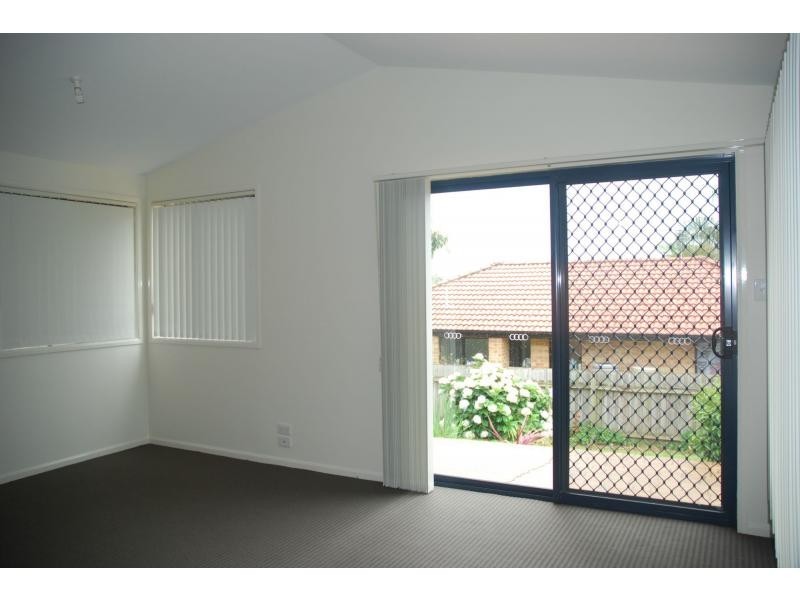 Villa 2/21 Jaycee Avenue, Nowra NSW 2541