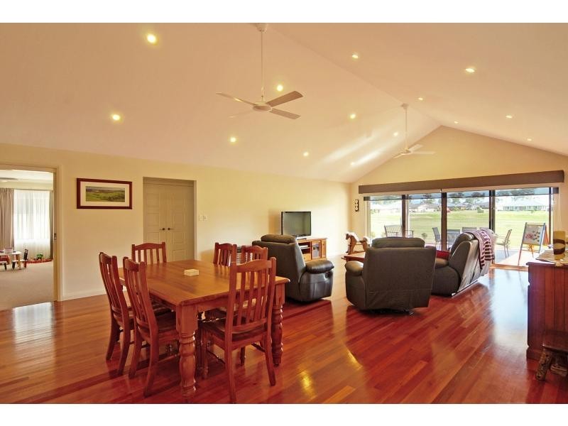 11 Coral Gum Court, Worrigee NSW 2540