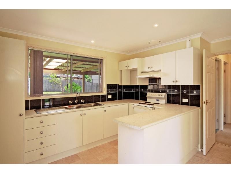 6 Asquith Close, North Nowra NSW 2541