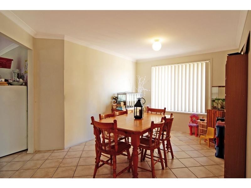 18 Burradoo Crescent, Nowra NSW 2541