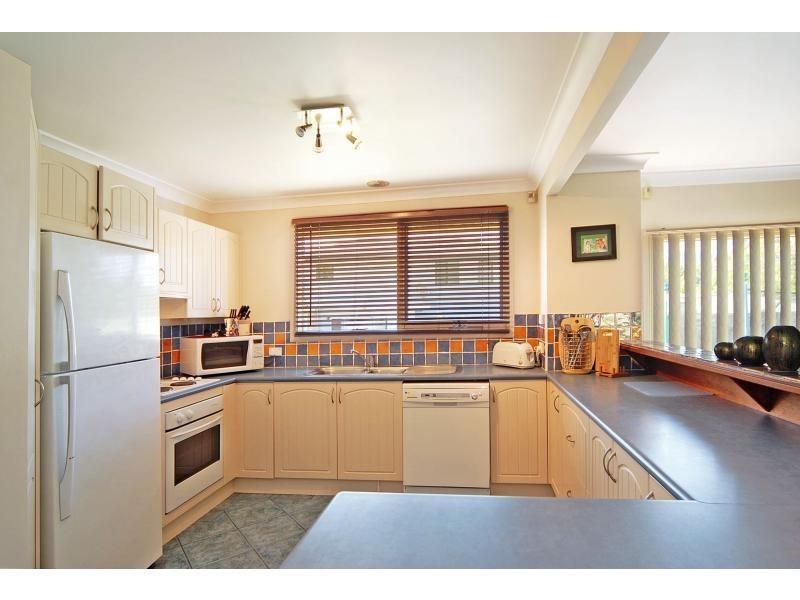 13 Coconut Drive, North Nowra NSW 2541