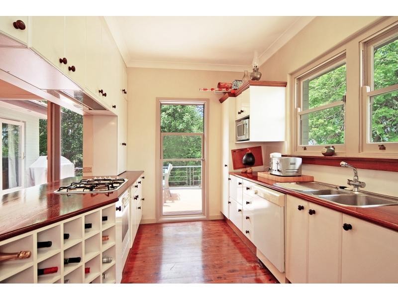 10 Daley Crescent, North Nowra NSW 2541