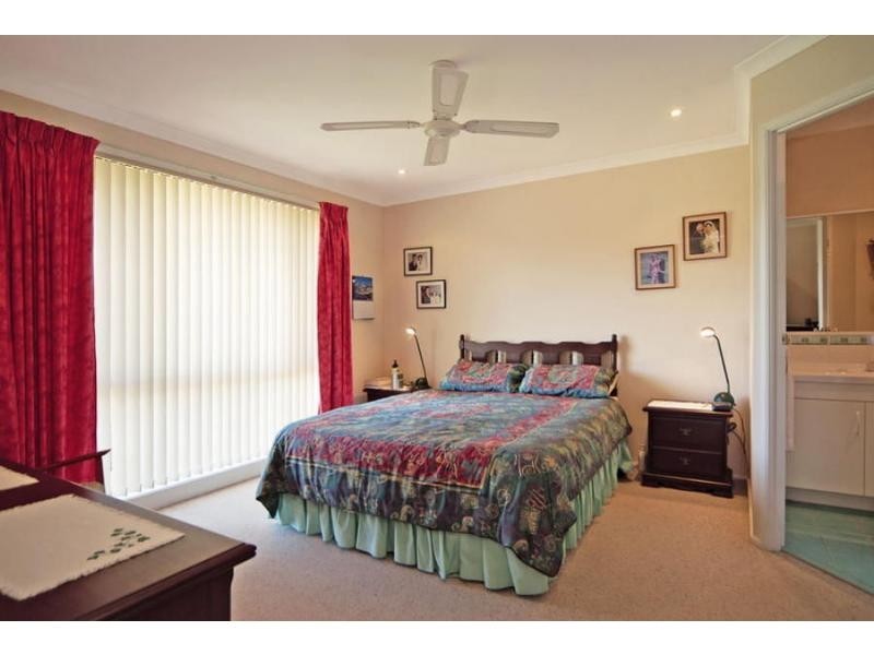 58 Robinia Way, Worrigee NSW 2540