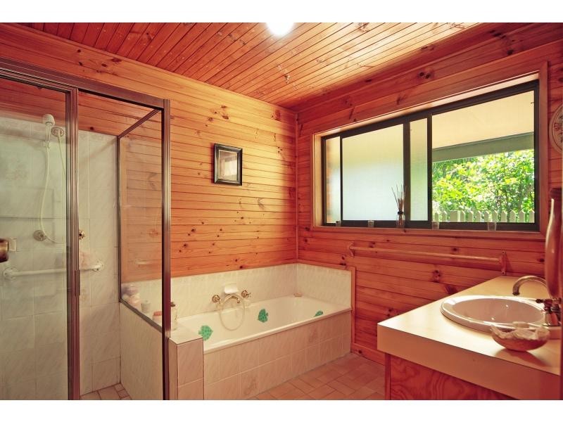 D1036 Princes Highway, Falls Creek NSW 2540