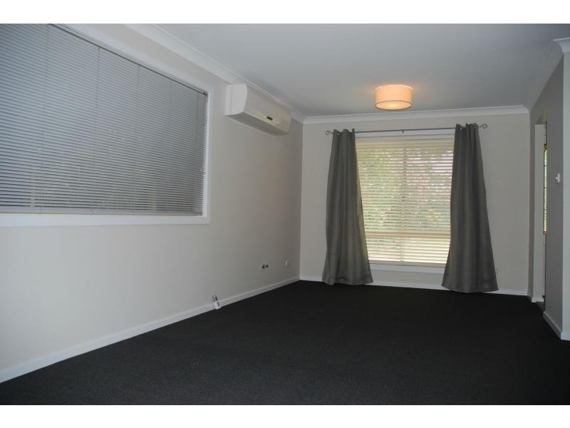 8 Gunyuma Crescent, North Nowra NSW 2541