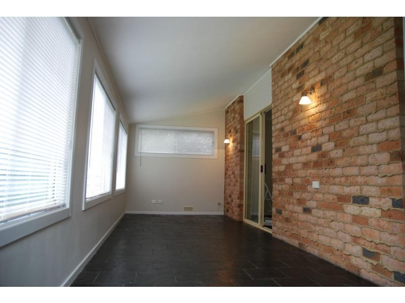 8 Gunyuma Crescent, North Nowra NSW 2541