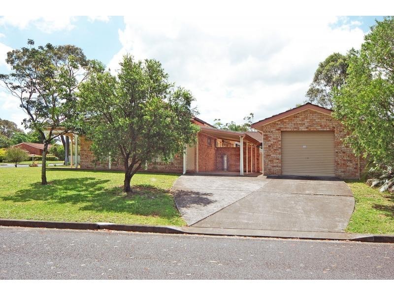 9 Chatsworth Crescent, North Nowra NSW 2541