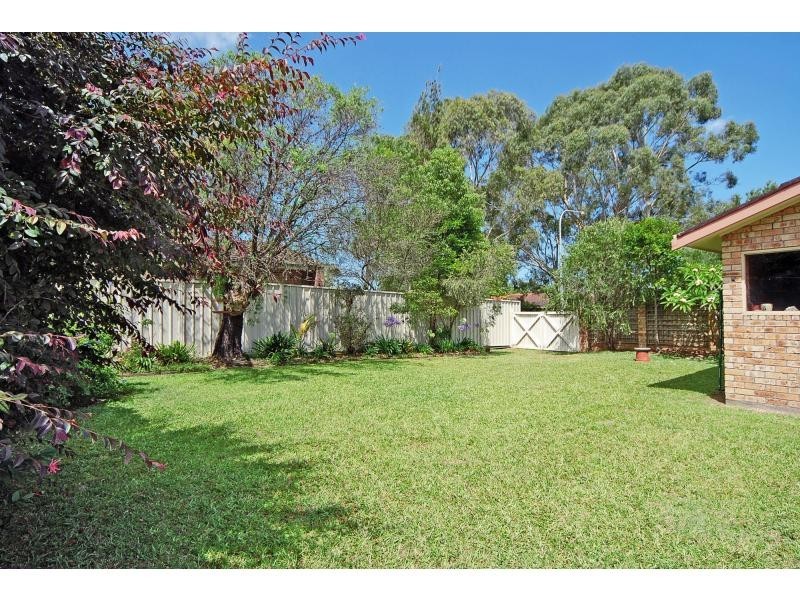9 Chatsworth Crescent, North Nowra NSW 2541