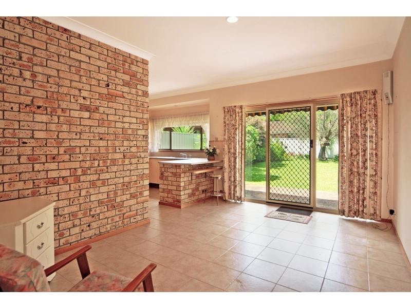 9 Chatsworth Crescent, North Nowra NSW 2541