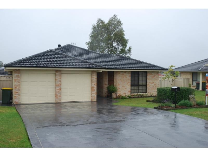 13 Lacebark Avenue, Worrigee NSW 2540