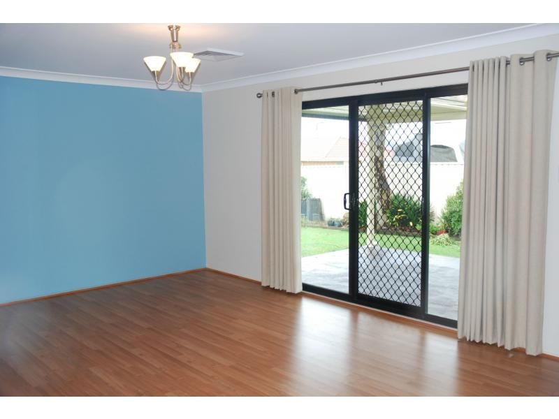 13 Lacebark Avenue, Worrigee NSW 2540