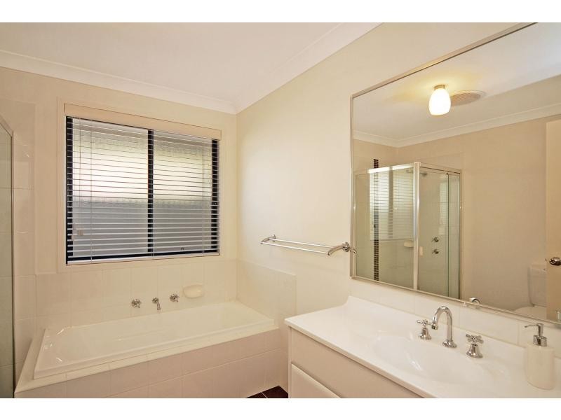 13 Lacebark Avenue, Worrigee NSW 2540