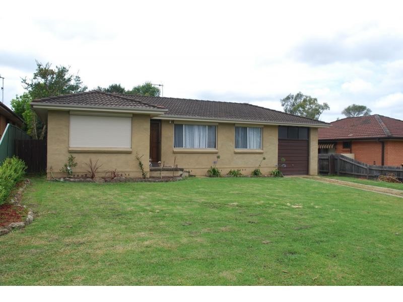 18 Balmagringa Avenue, North Nowra NSW 2541