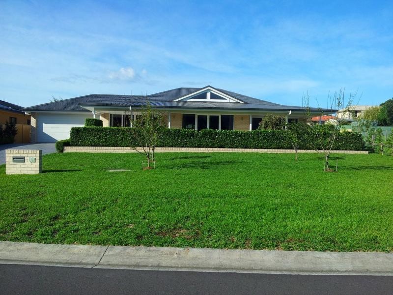 12 Appleberry Close, Bomaderry NSW 2541