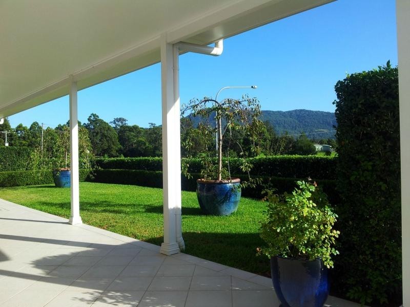 12 Appleberry Close, Bomaderry NSW 2541