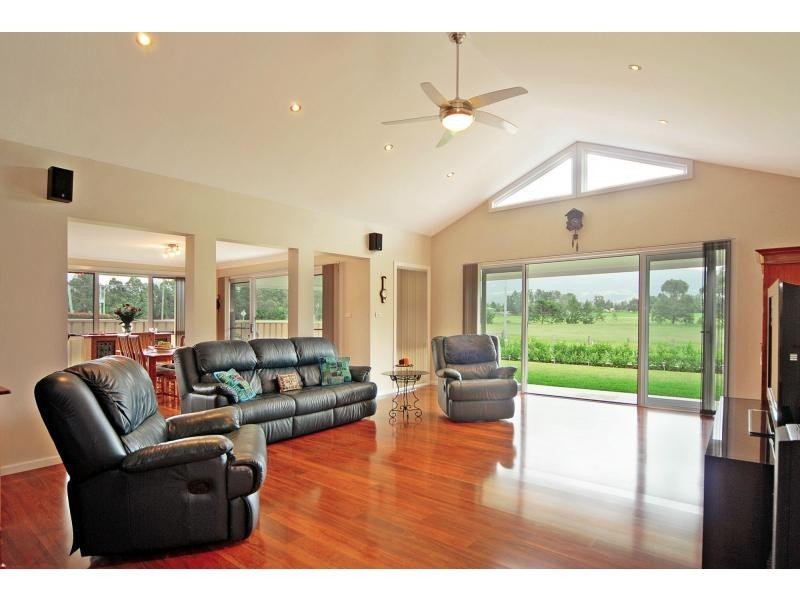 12 Appleberry Close, Bomaderry NSW 2541