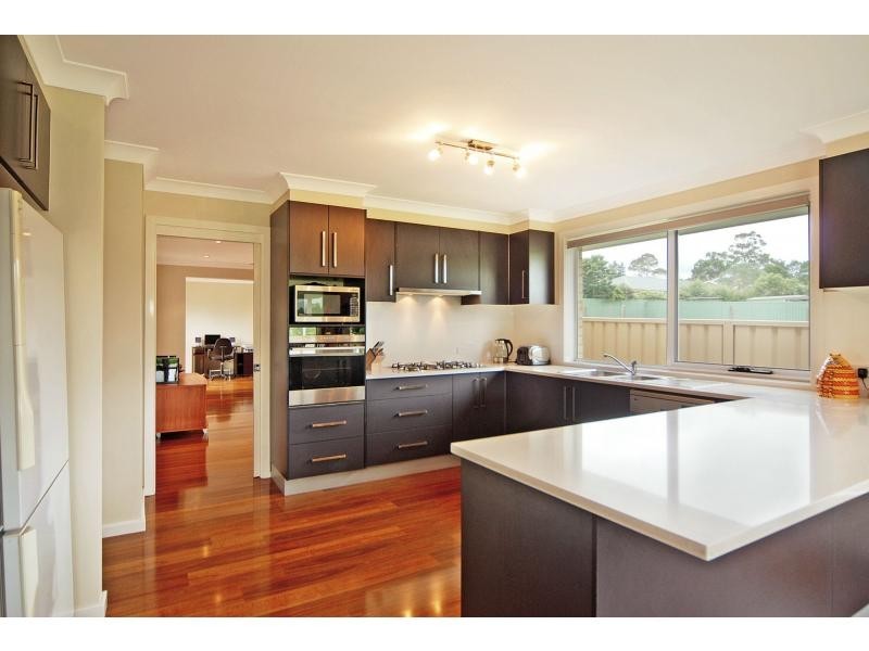 12 Appleberry Close, Bomaderry NSW 2541
