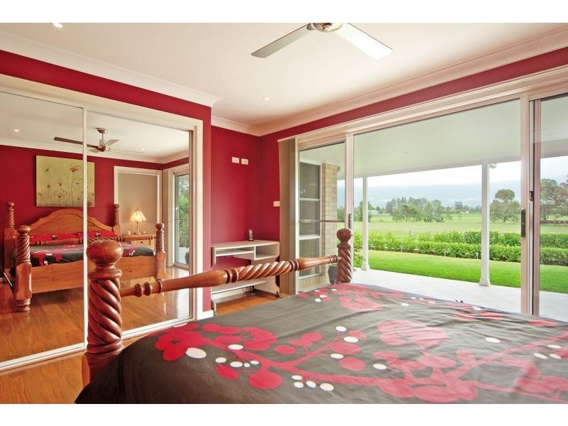 12 Appleberry Close, Bomaderry NSW 2541