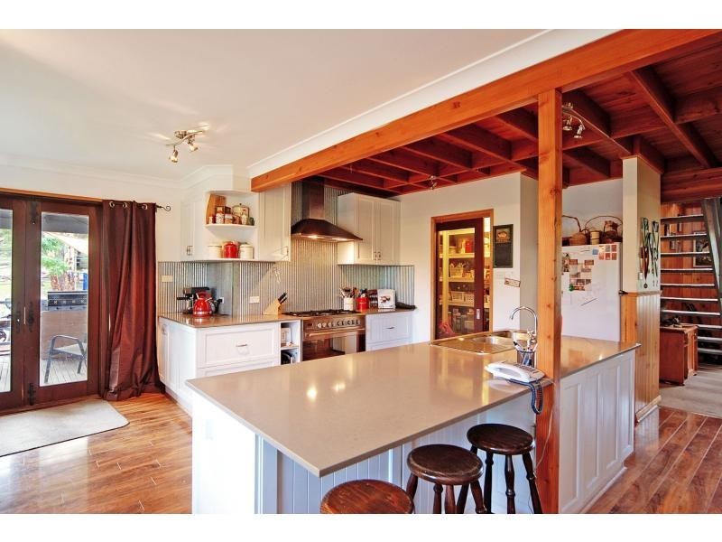 21 Gardner Road, Falls Creek NSW 2540