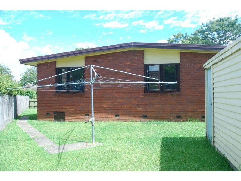 1 Wondalga Crescent, Nowra NSW 2541