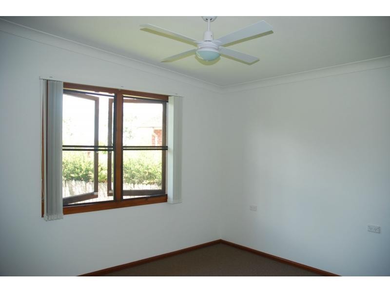 1 Wondalga Crescent, Nowra NSW 2541