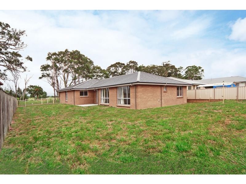 35 Golden Grove, Worrigee NSW 2540