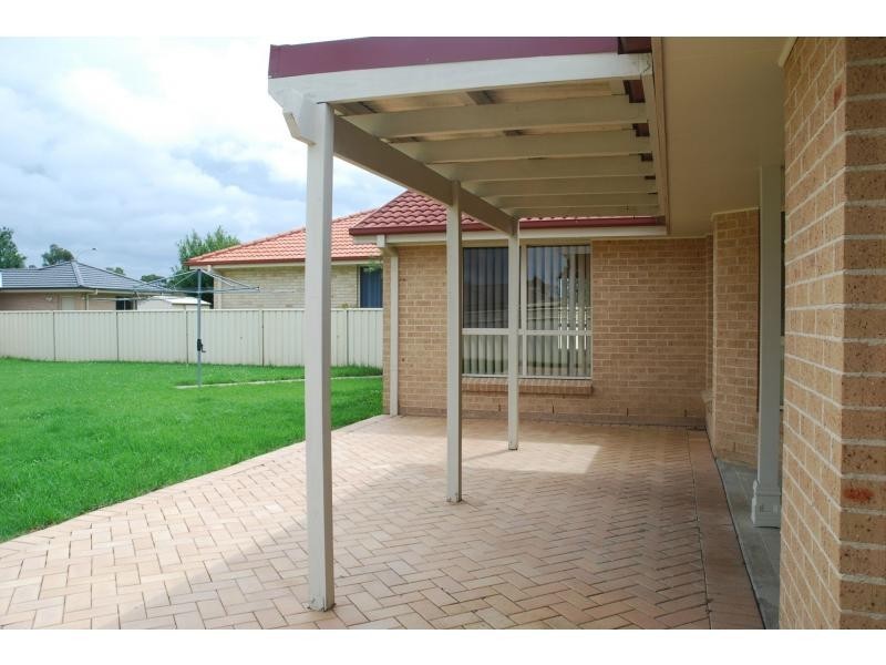 60 Robinia Way, Worrigee NSW 2540
