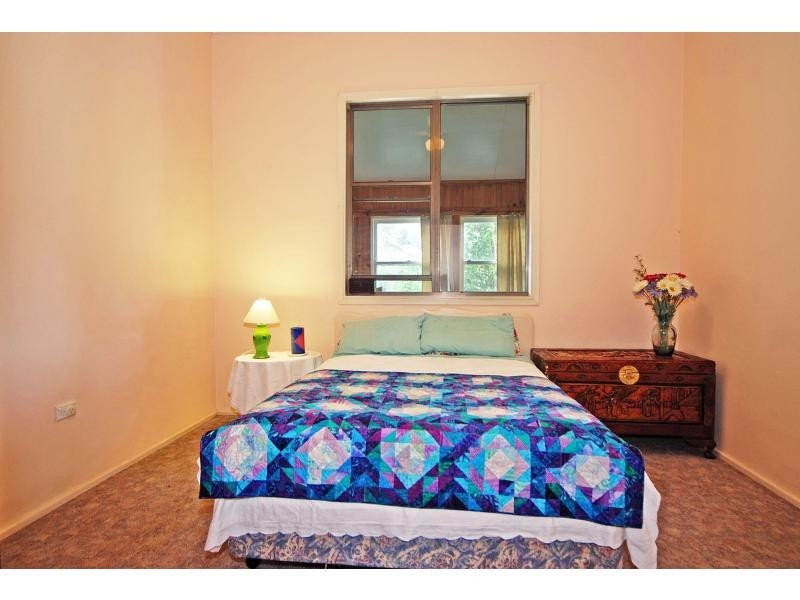 15 Tanang Street, Bomaderry NSW 2541